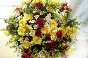 Žlutá svatební kytice
