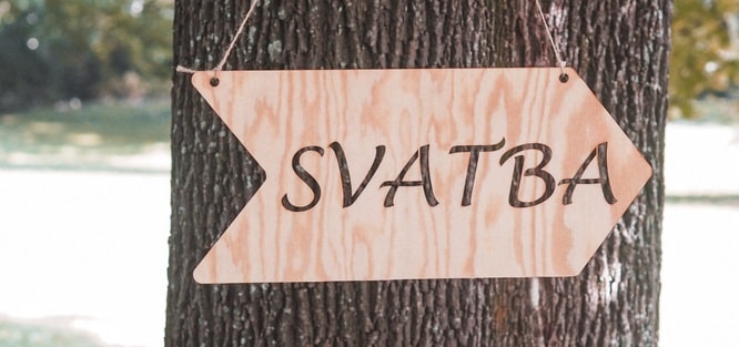 Svatba ve stodole – svatební cedule
